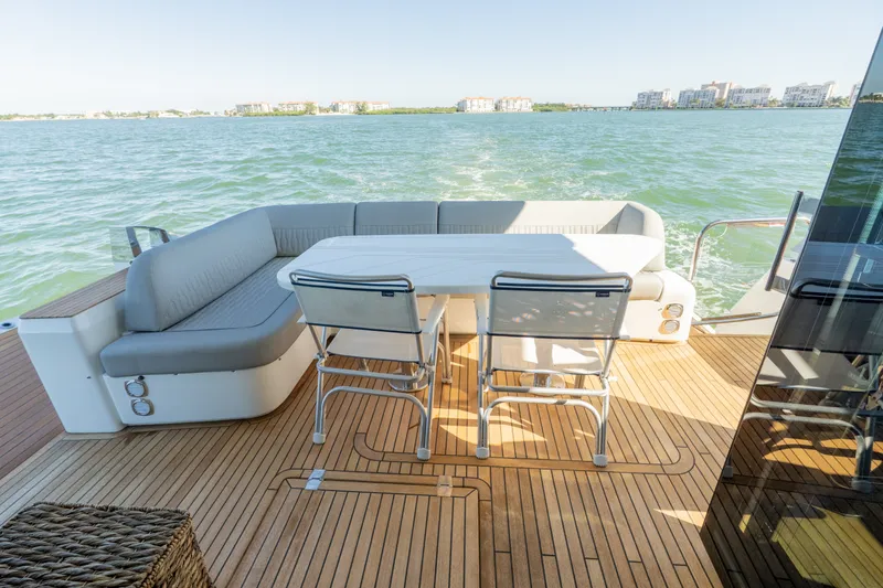 Slide: The Image of Galeon 560 FLY 2024 - 13