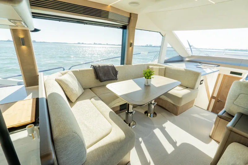 Slide: The Image of Galeon 560 FLY 2024 - 36