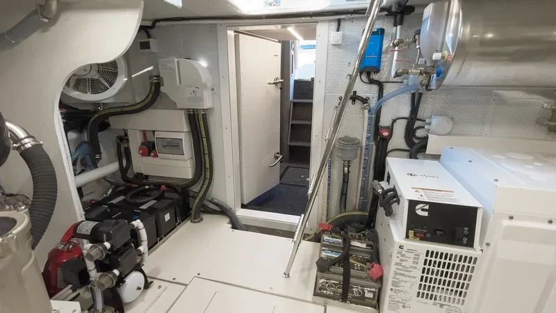 Slide: The Image of Galeon 560 FLY 2024 - 56