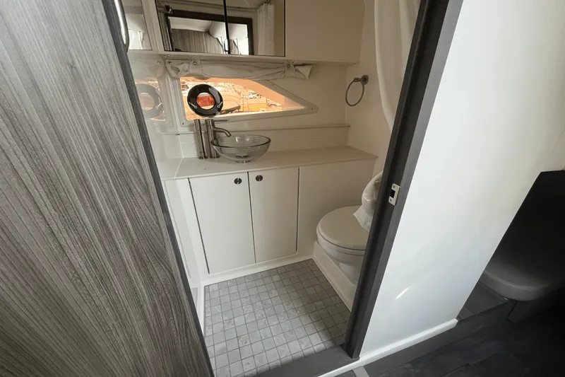 Slide: The Image of Sea Ray Sundancer 320 Outboard 2026 - 27