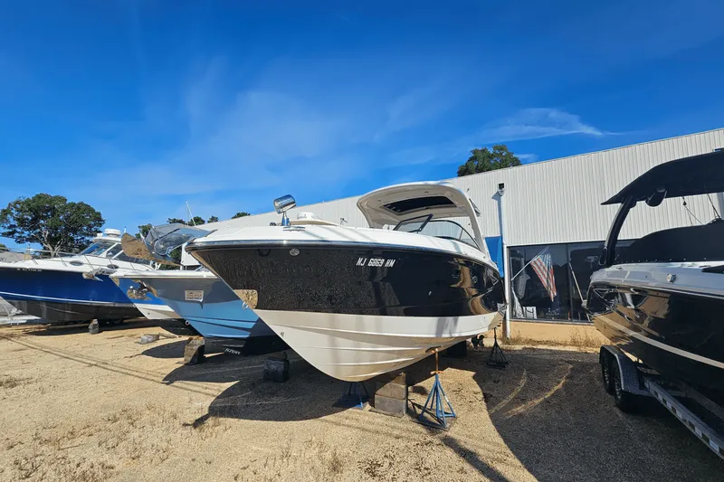 Slide: The Image of Sea Ray 310 SLX 2019 - 2