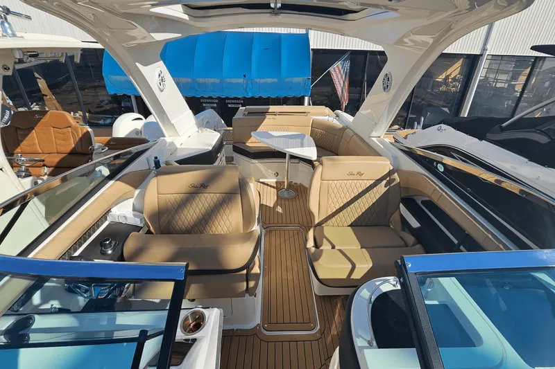 Slide: The Image of Sea Ray 310 SLX 2019 - 27