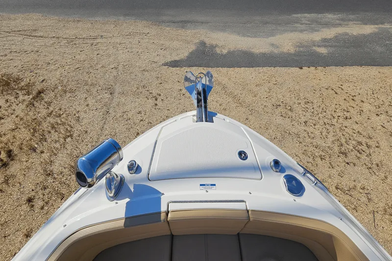 Slide: The Image of Sea Ray 310 SLX 2019 - 35