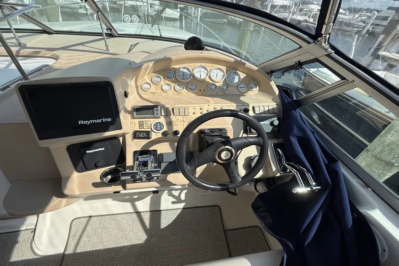 Slide: The Image of Cruisers Yachts 3375 ESPRIT 1999 - 14