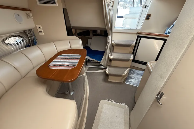 Slide: The Image of Cruisers Yachts 3375 ESPRIT 1999 - 20