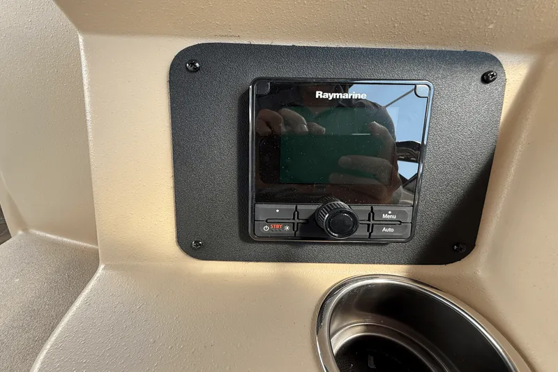 Slide: The Image of Cruisers Yachts 3375 ESPRIT 1999 - 24