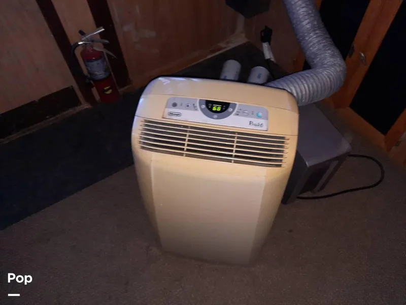 Slide: The Image of 1976 Bertram 42 for sale in Slidell, LA - 67