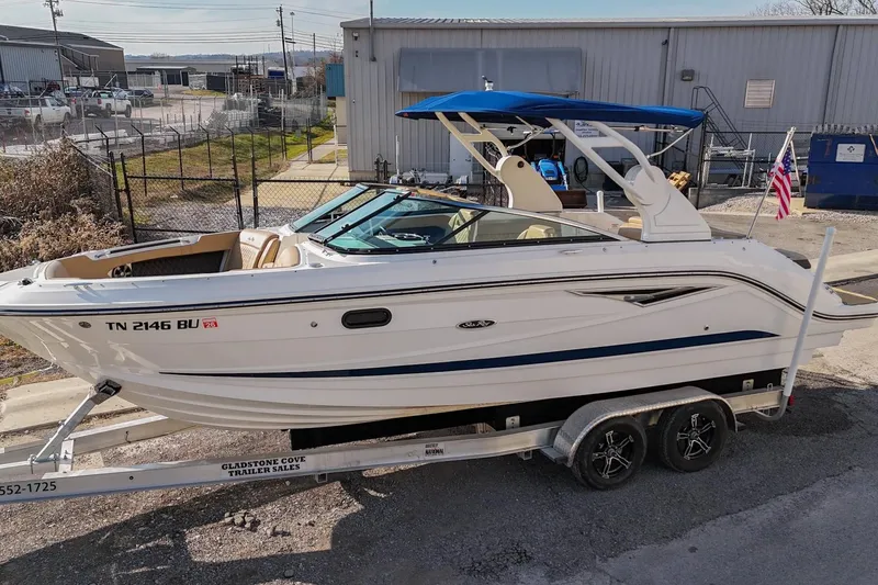 The Image of Sea Ray SLX 250 2020 - 0