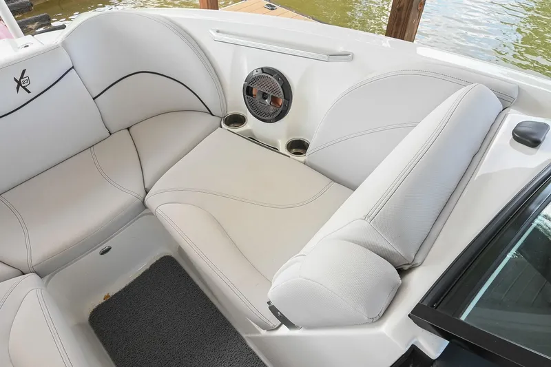 Slide: The Image of MasterCraft X23 2018 - 22