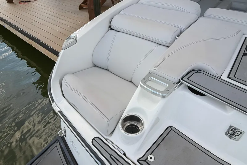 Slide: The Image of MasterCraft X23 2018 - 4