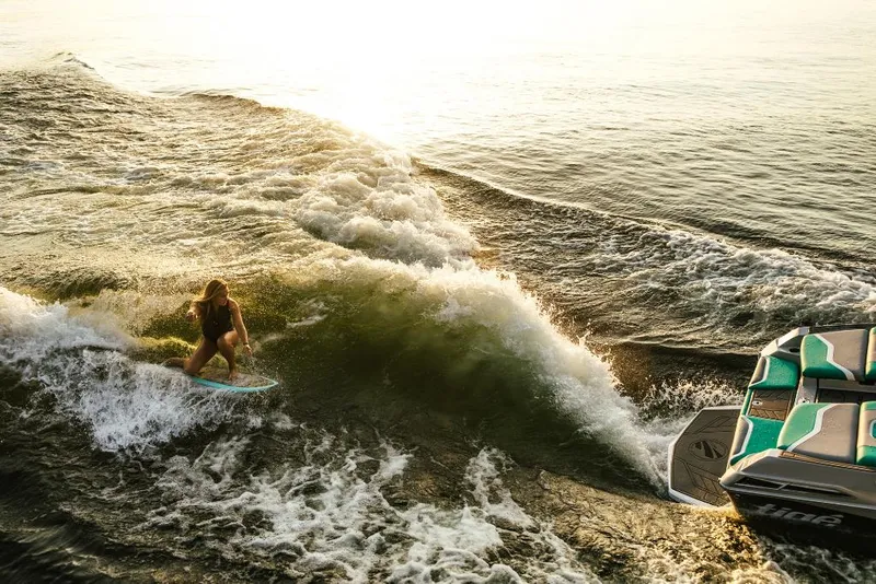 Slide: The Image of Tigé 24RZX 2023 - 52