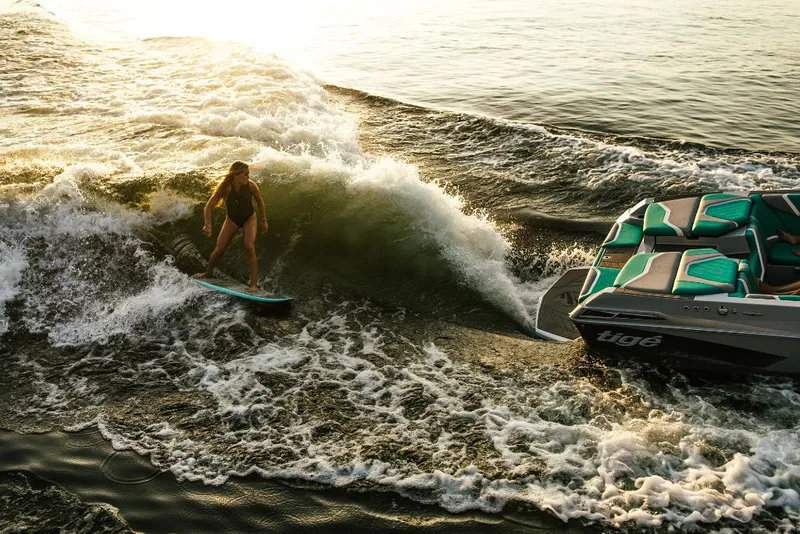 Slide: The Image of Tigé 24RZX 2023 - 54