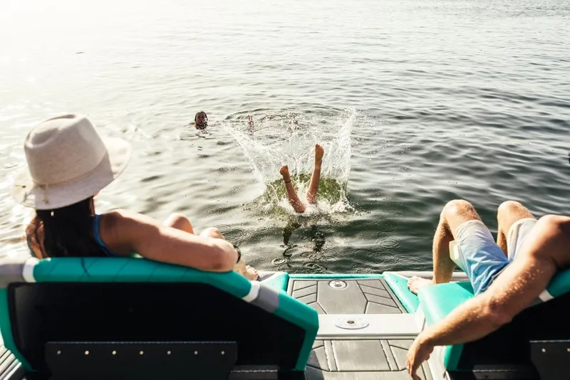 Slide: The Image of Tigé 24RZX 2023 - 57