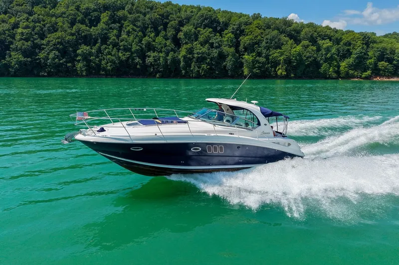 The Image of Sea Ray 38 Sundancer 2008 - 0