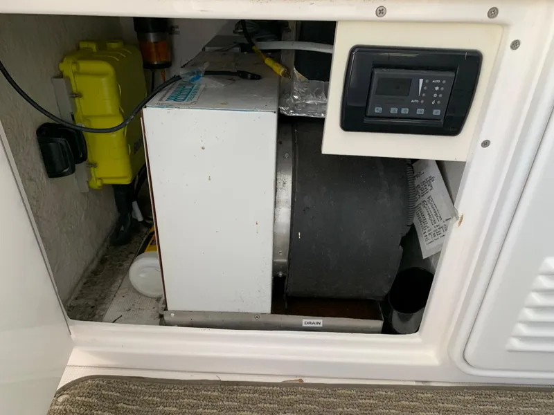 Slide: The Image of Regal 4460 Regal 2009 - 63