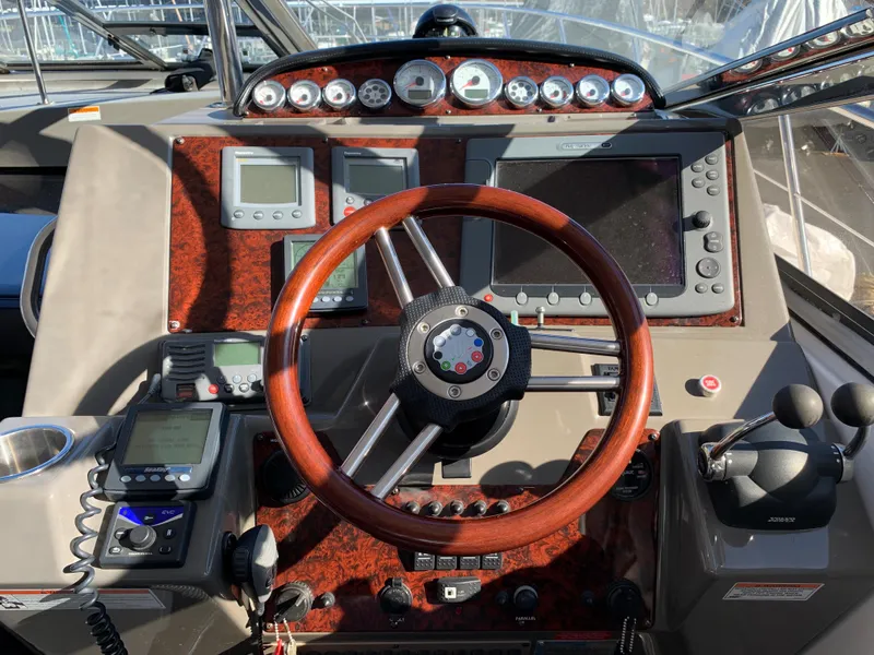 Slide: The Image of Regal 4460 Regal 2009 - 70