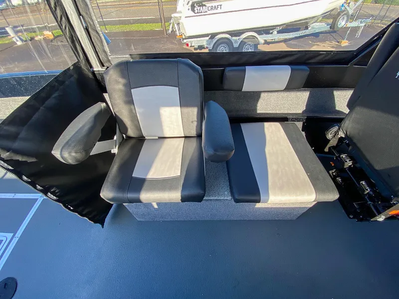 Slide: The Image of North River 24 SeaHawk 2026 - 10