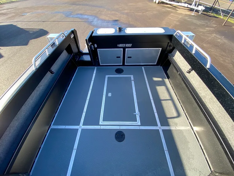 Slide: The Image of North River 24 SeaHawk 2026 - 13