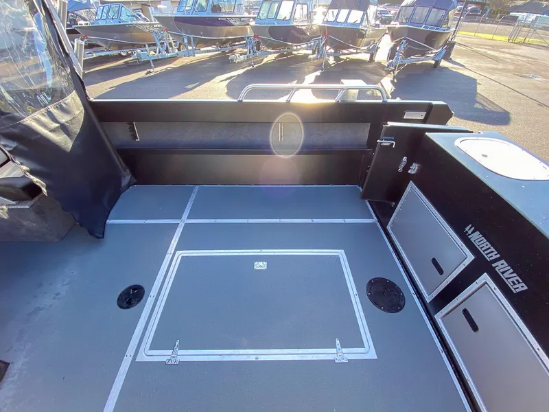 Slide: The Image of North River 24 SeaHawk 2026 - 15