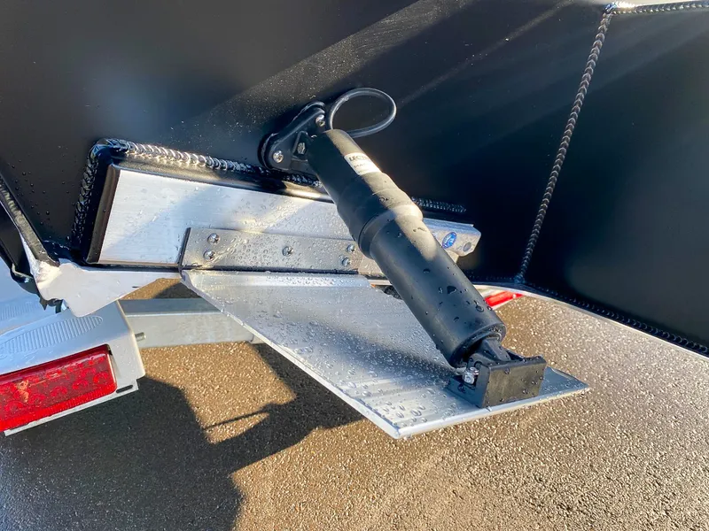 Slide: The Image of North River 24 SeaHawk 2026 - 22