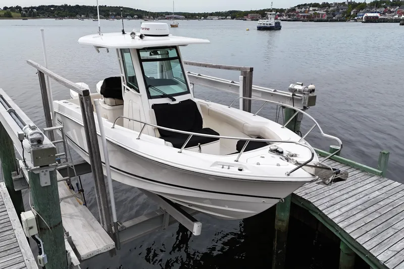 The Image of Boston Whaler 250 Outrage 2019 - undefined