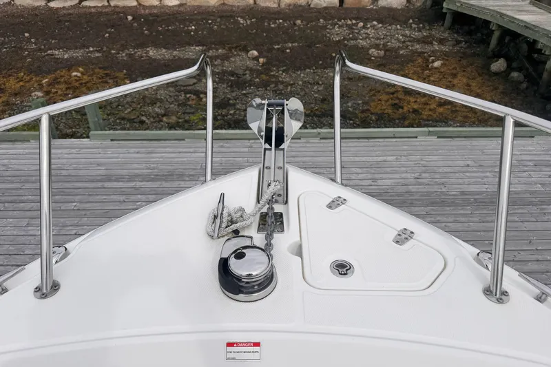 Slide: The Image of Boston Whaler 250 Outrage 2019 - 20
