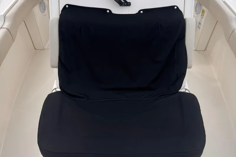 Slide: The Image of Boston Whaler 250 Outrage 2019 - 21