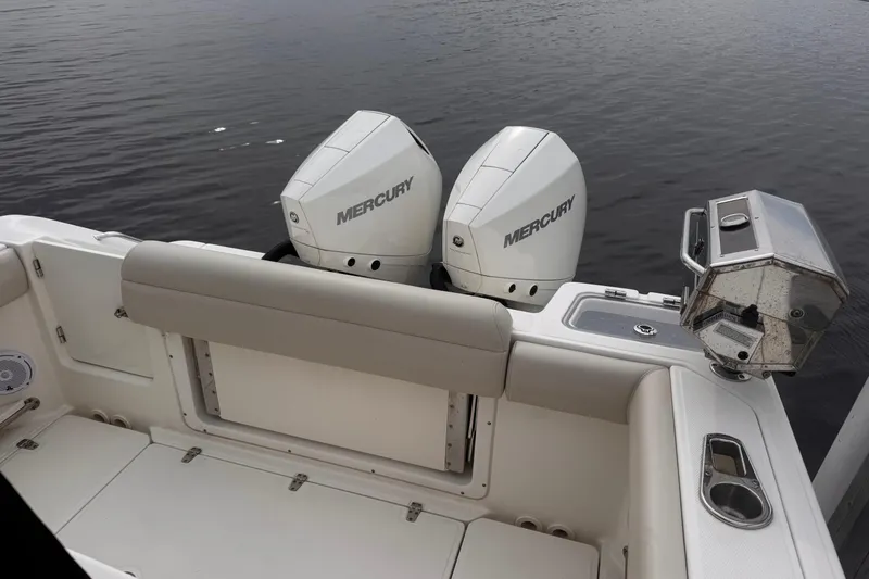 Slide: The Image of Boston Whaler 250 Outrage 2019 - 24