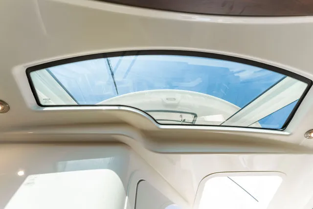 Slide: The Image of Boston Whaler 250 Outrage 2019 - 8