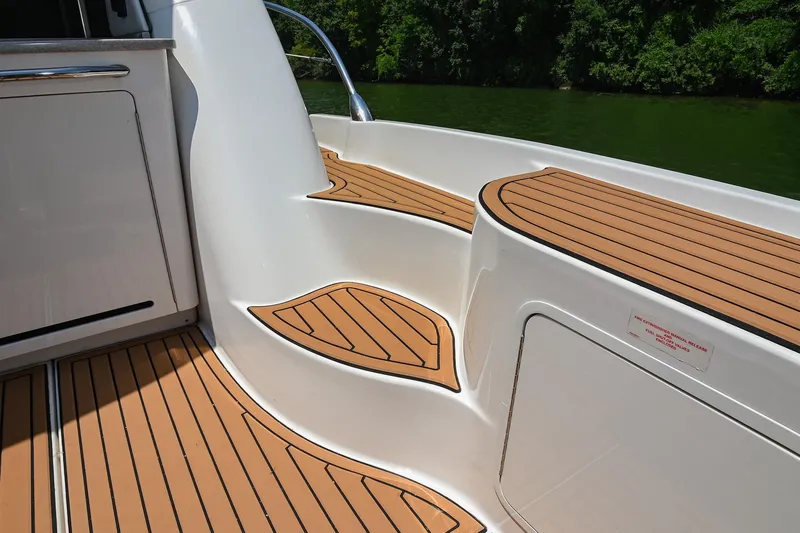 Slide: The Image of Sea Ray 60 Sundancer 2007 - 18