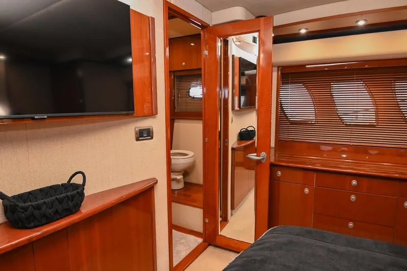Slide: The Image of Sea Ray 60 Sundancer 2007 - 98