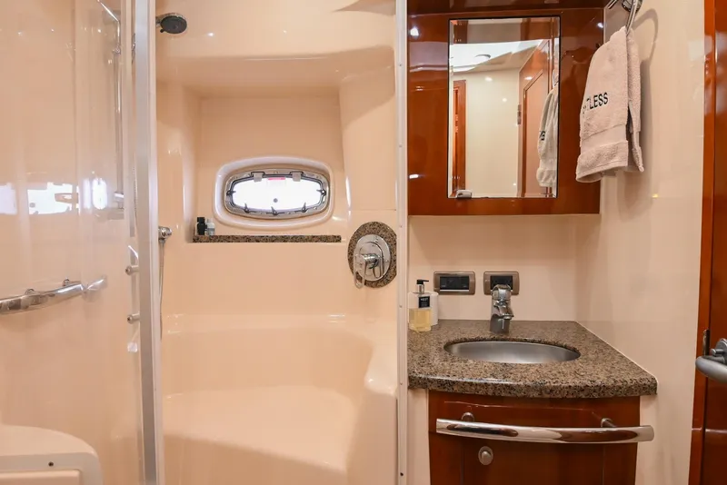 Slide: The Image of Sea Ray 60 Sundancer 2007 - 42