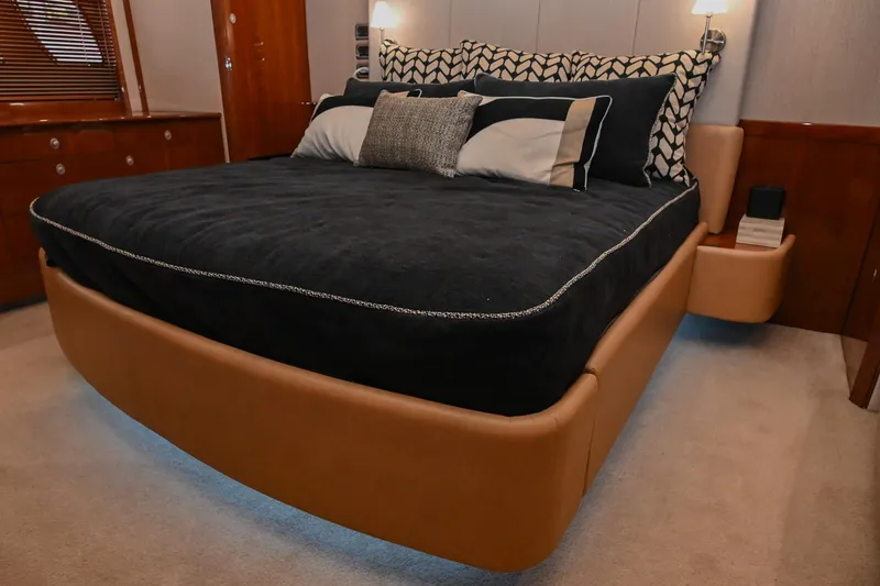 Slide: The Image of Sea Ray 60 Sundancer 2007 - 63