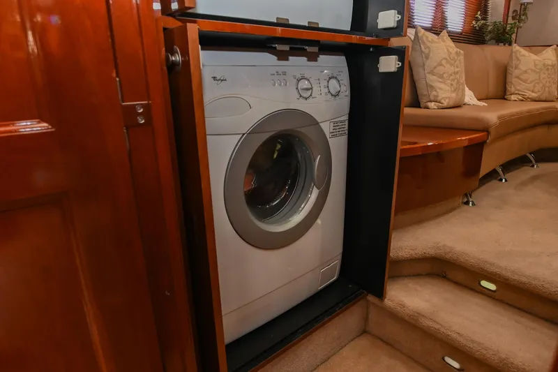 Slide: The Image of Sea Ray 60 Sundancer 2007 - 34