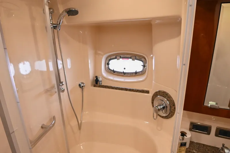 Slide: The Image of Sea Ray 60 Sundancer 2007 - 28