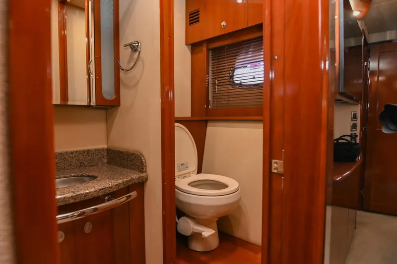 Slide: The Image of Sea Ray 60 Sundancer 2007 - 36