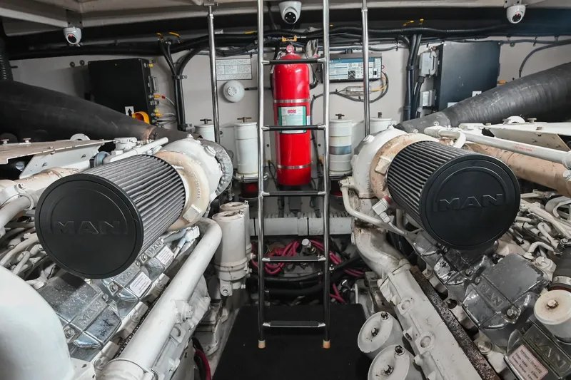 Slide: The Image of Sea Ray 60 Sundancer 2007 - 105