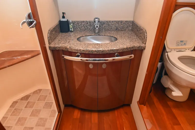 Slide: The Image of Sea Ray 60 Sundancer 2007 - 38