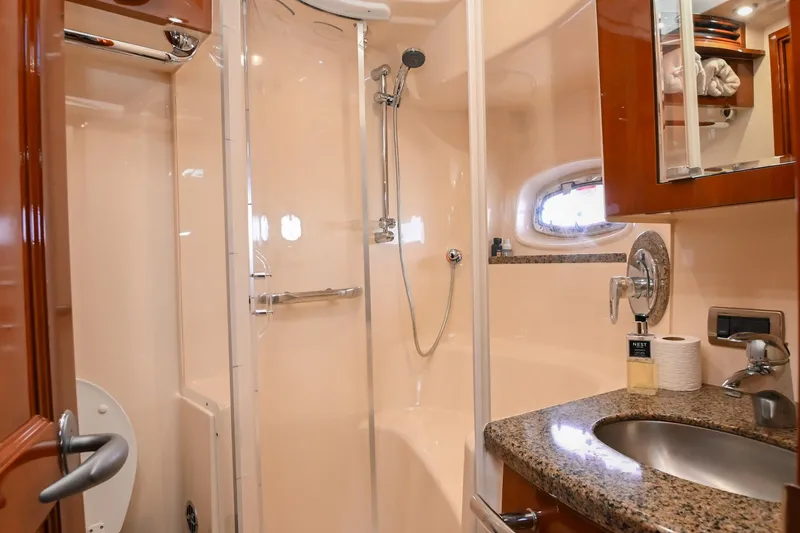 Slide: The Image of Sea Ray 60 Sundancer 2007 - 47