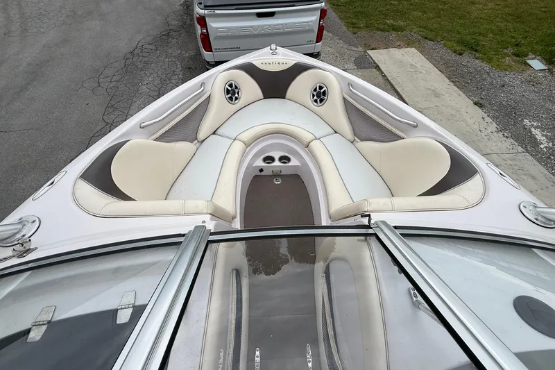 Slide: The Image of Nautique Super Air Nautique 220 2006 - 6