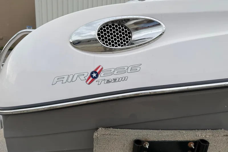 Slide: The Image of Nautique Super Air Nautique 220 2006 - 2