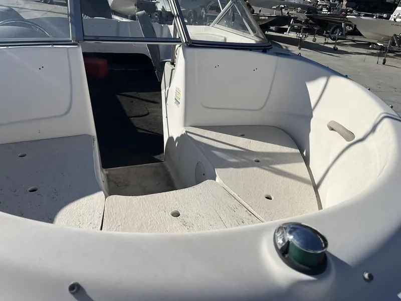 Slide: The Image of Bayliner 175 2004 - 9