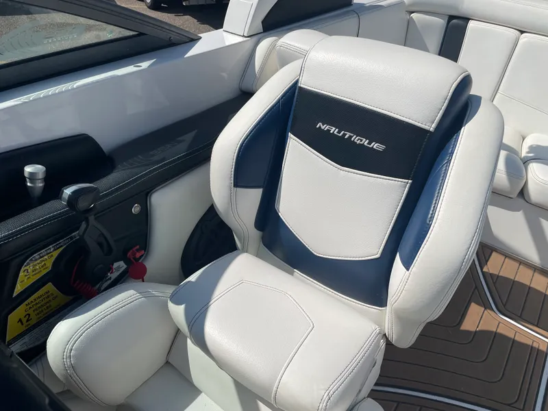Slide: The Image of Nautique Super Air Nautique 210 2016 - 20