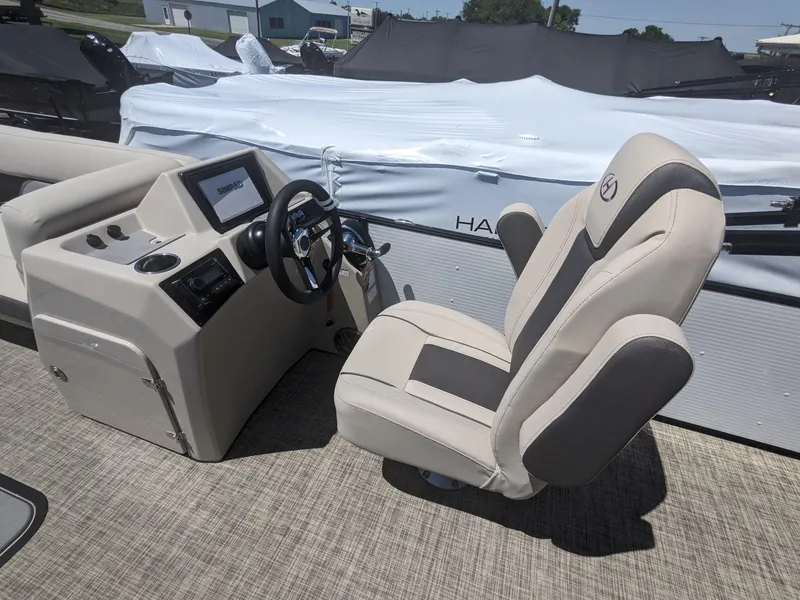 Slide: The Image of 2023 Harris Cruiser Fish and Cruise 230 Waconda Boats - harris pontoon Sale - 7