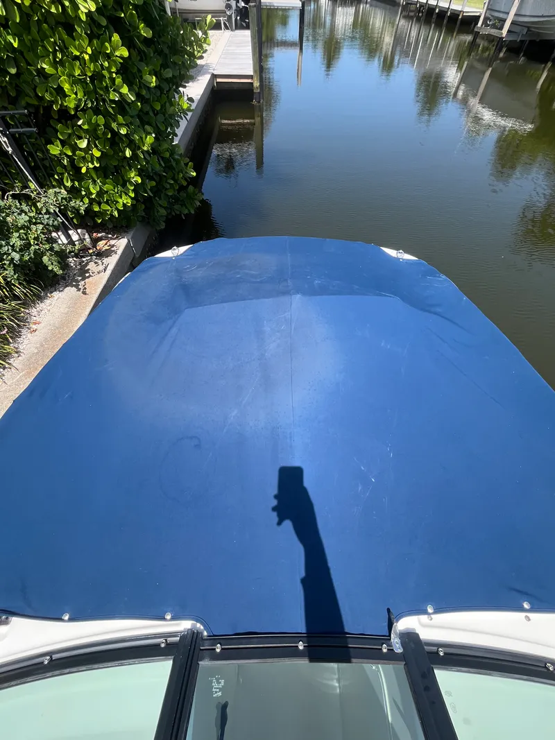 Slide: The Image of Sea Ray 270 SDX 2021 - 53