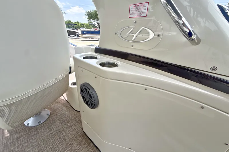 Slide: The Image of Harris Crowne SL 250 2019 - 22