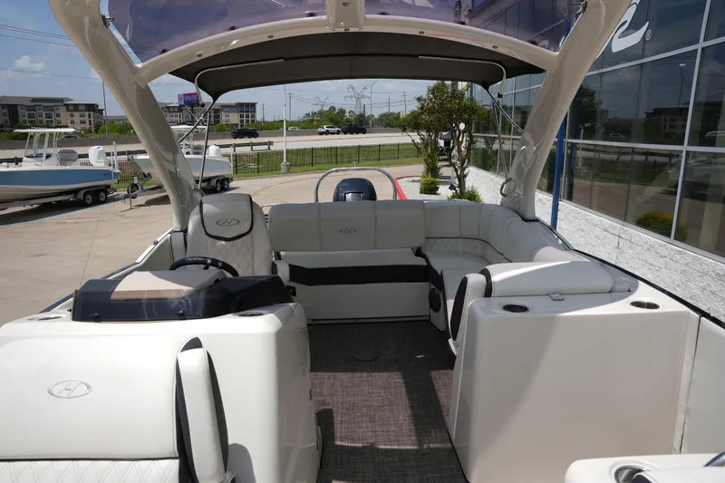 Slide: The Image of Harris Crowne SL 250 2019 - 21