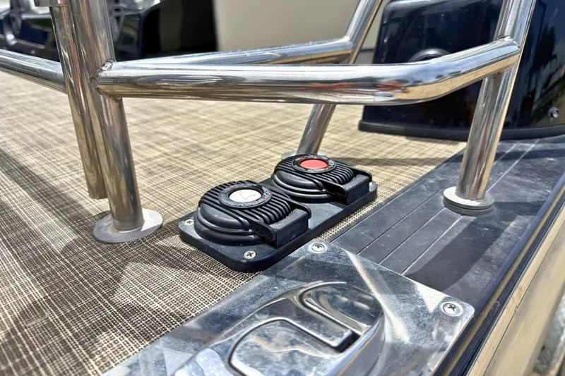 Slide: The Image of Harris Crowne SL 250 2019 - 5