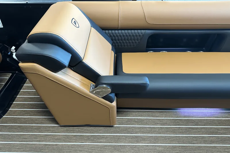 Slide: The Image of Premier 250SOLARIS 2026 - 25