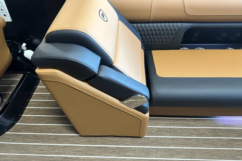 Slide: The Image of Premier 250SOLARIS 2026 - 26